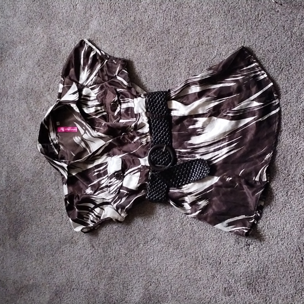 Woman's small Heart Soul brown and white silk like material shirt with belt